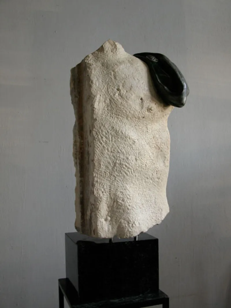 Torso
limestone, 90x40x20 cm
2009