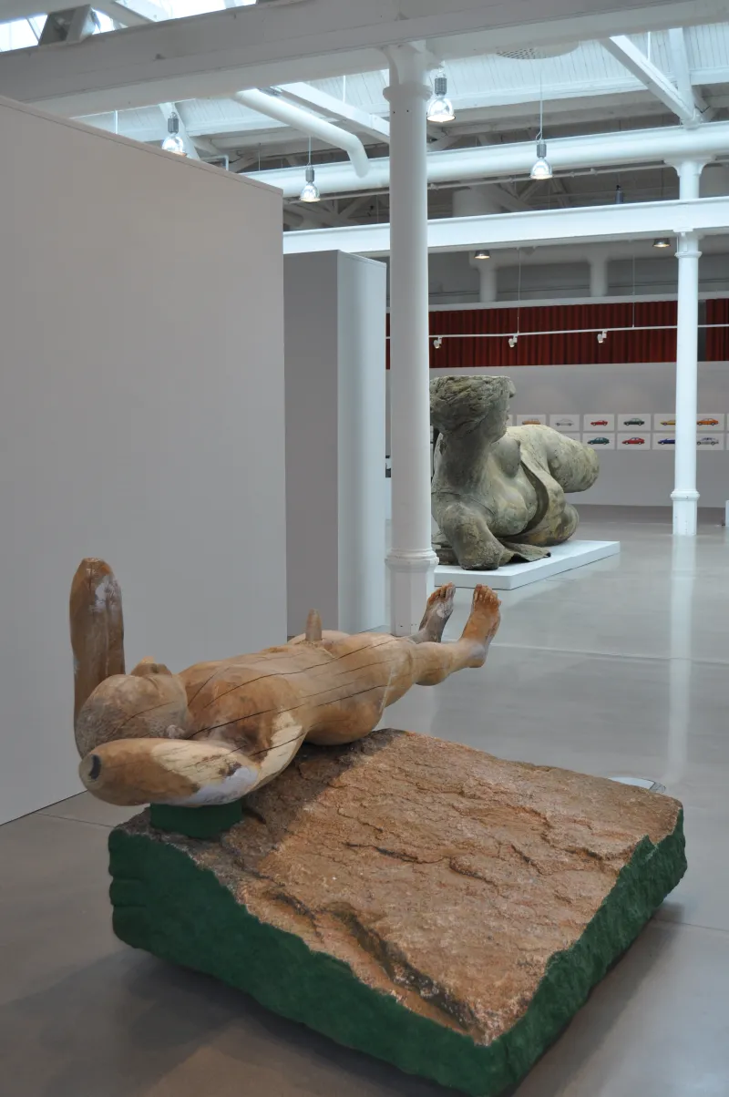 Spring
wood, granite
100x300x100 cm
2015
