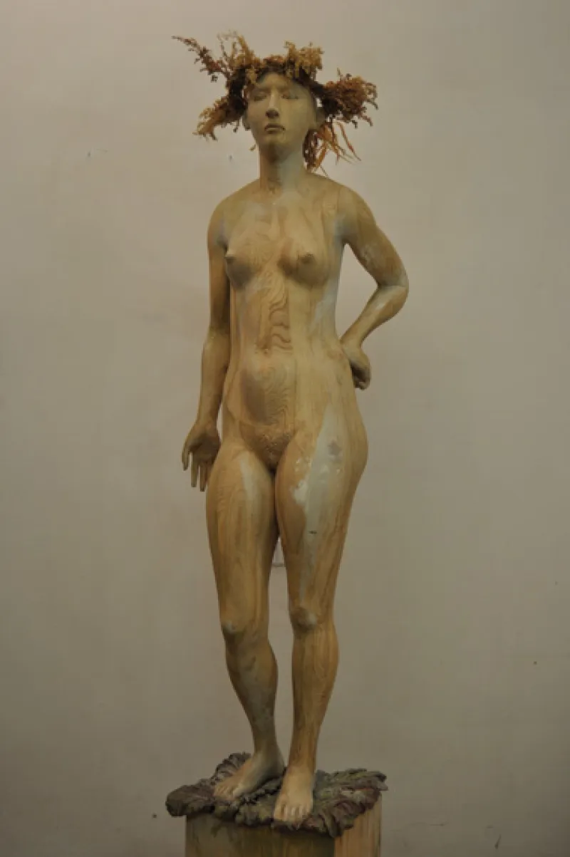 Flora
wood, bronze
h230cm
2011
