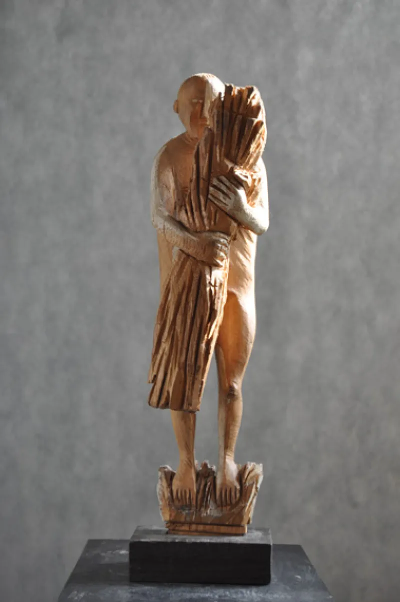 Winter is Coming
wood
53x20x20cm
1996