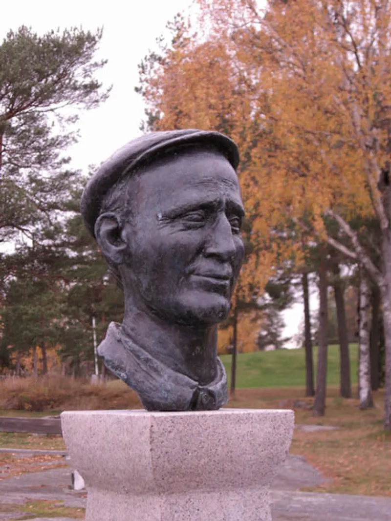 Memorial bust, Anders Forsell
bronze, natural size
Skutberget, Karlstad, Sweden
2007